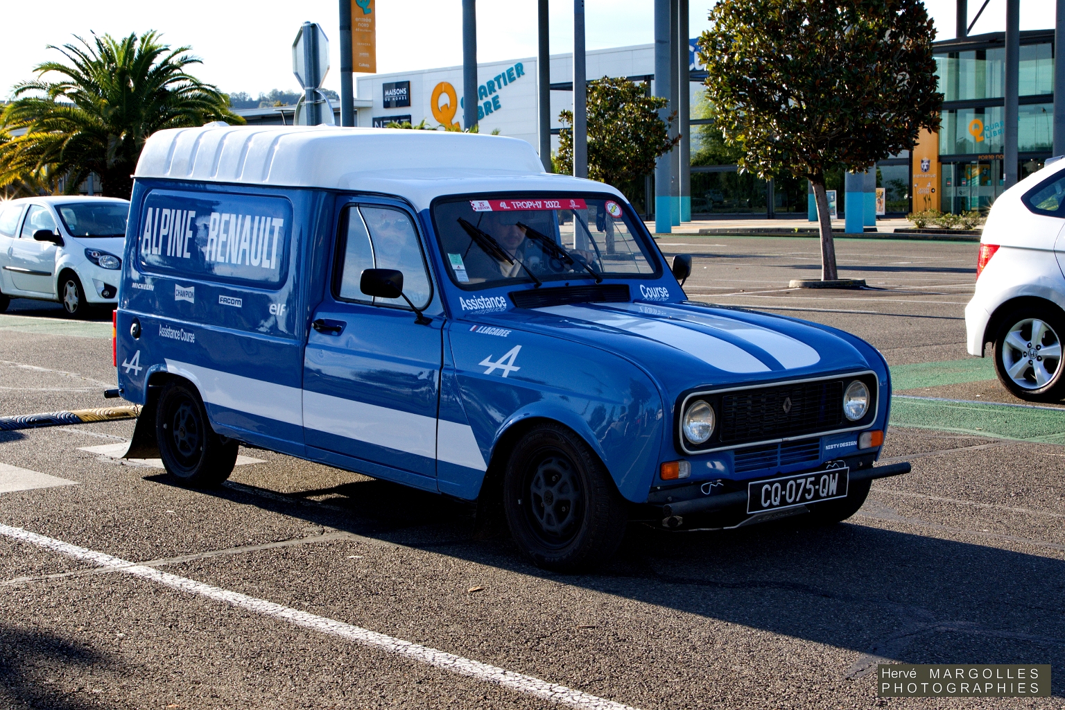 Renault 4L_02.jpg